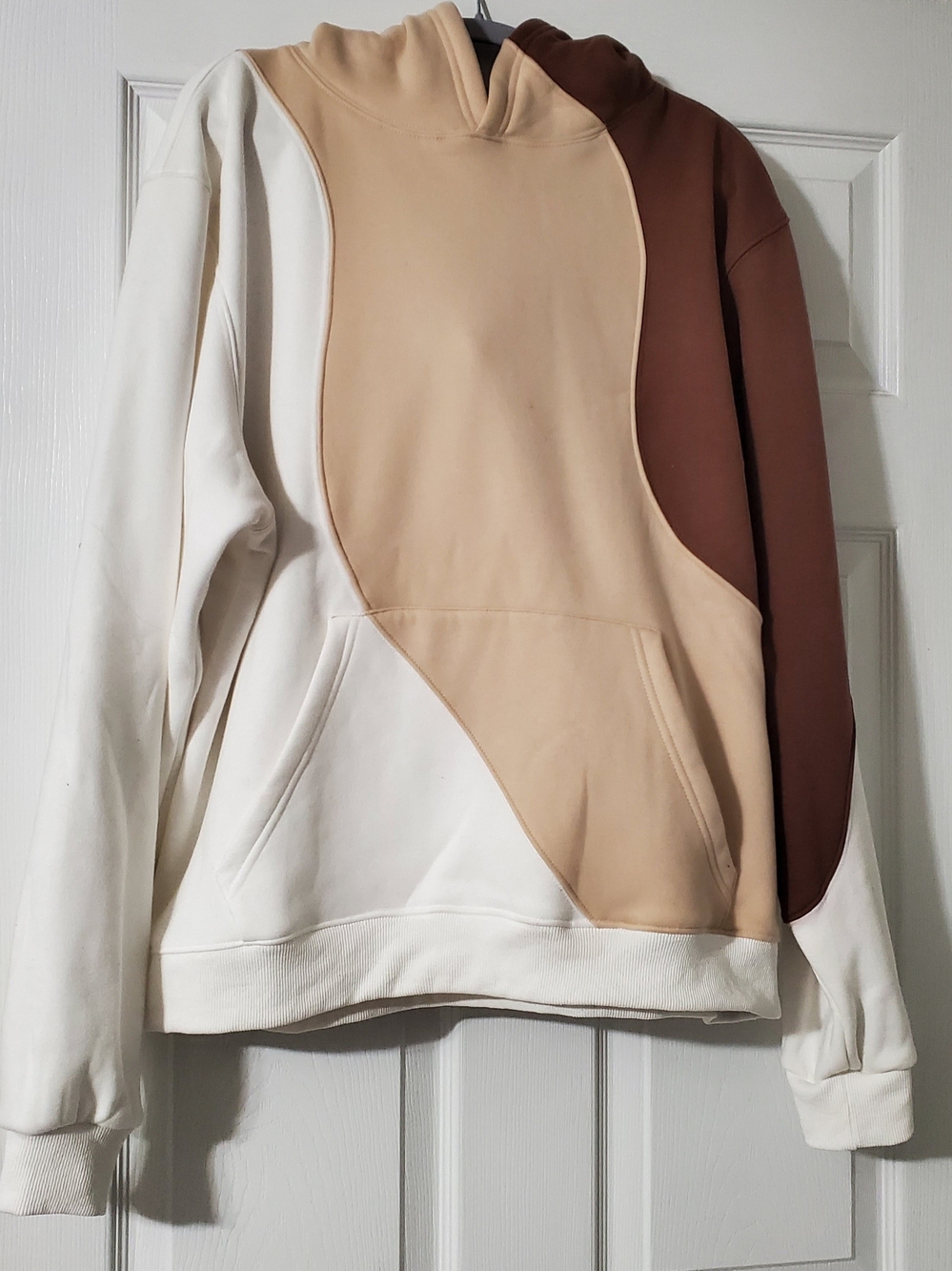 AEMI+CO Colorblock Hoodie